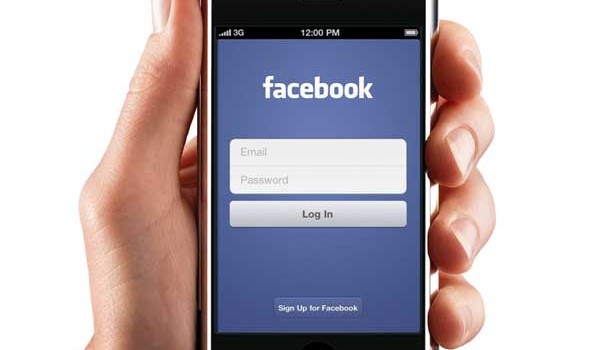 Aumenta los usuarios de dispositivos móviles en Facebook